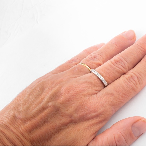 Minimalist luxury simulated diamond 1 CTW 14KT white gold band ring Absolute 8 - Picture 11 of 16